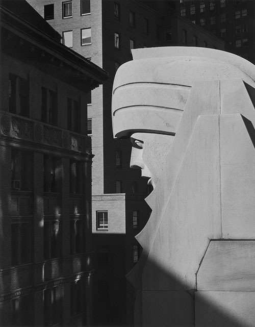 Head, 20 Exchange Place, 1981.The heads represent the giants of finance. Sculpture attributed to David Evans.
