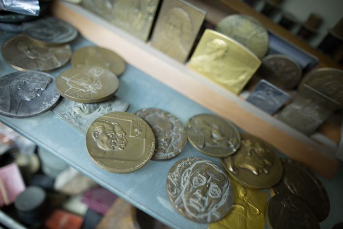 A sampling of Amnon Weinstein’s medallions commemorating important historical musical performances. Center: The Jewish Palestine Philharmonic’s founder, violinist Bronislaw Huberman, with its first conductor, Arturo Toscanini.