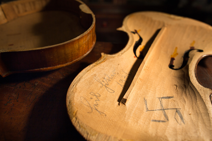 The Jewish-owned Heil Hitler 1936 Swastika violin.