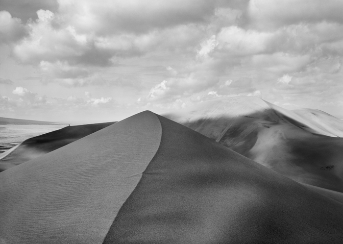 Dune, Great Sand Dunes National Park, Colorado, 1996.  (© William Sutton)